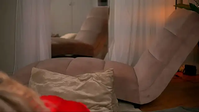 Snapshot of ErisVesper chatting on 06-20-26, 03:22 ErisVesper online show from 06-20-26, 03:22