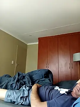 Snapshot of Rudiesny chatting on 02-08-26, 12:14 Rudiesny online show from 02-08-26, 12:14