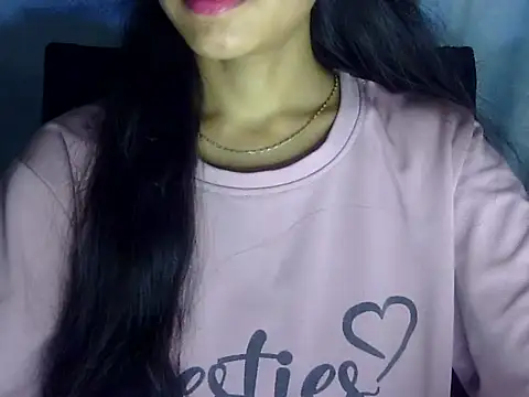 Snapshot of Shazi_1 chatting on 06-25-26, 04:34 Shazi 1 online show from 06-25-26, 04:34