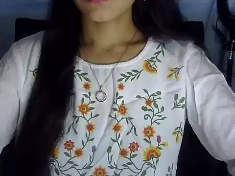 Snapshot of Shazi_1 chatting on 06-14-26, 02:51 Shazi 1 online show from 06-14-26, 02:51
