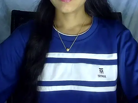 Snapshot of Shazi_1 chatting on 07-20-26, 03:36 Shazi 1 online show from 07-20-26, 03:36