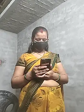 Snapshot of Rasili_bhabhi10 chatting on 10-23-25, 04:05 Rasili bhabhi10 online show from 10-23-25, 04:05