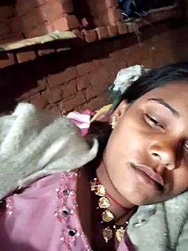 Katrina kaif143 online show from 12-17-25, 03:28