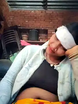 Katrina kaif143 online show from 02-15-26, 05:41