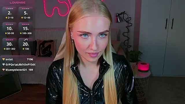 TessaGrays online show from 05-31-26, 06:09