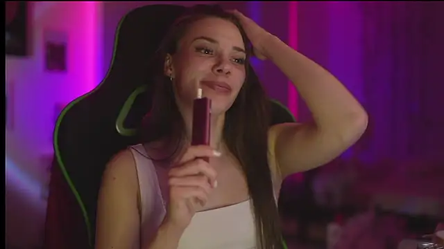 Snapshot of CandyStorm chatting on 03-03-26, 10:06 CandyStorm online show from 03-03-26, 10:06