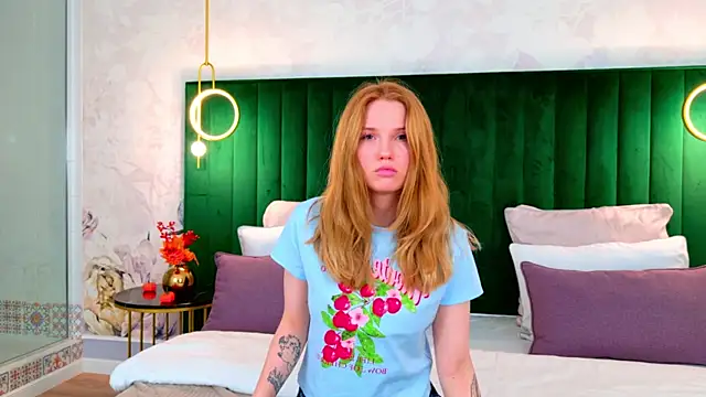Snapshot of MelissaLiss chatting on 10-11-25, 03:02 MelissaLiss online show from 10-11-25, 03:02