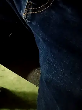 Snapshot of Mssbig chatting on 11-18-25, 10:24 Mssbig online show from 11-18-25, 10:24