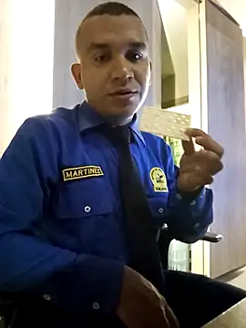 Roberto27051 online show from 10-02-25, 04:49