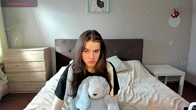 Snapshot of ShellyMoon_ chatting on 10-14-25, 12:50 ShellyMoon  online show from 10-14-25, 12:50