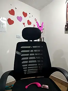 Valentina Squirt- online show from 10-08-25, 09:33