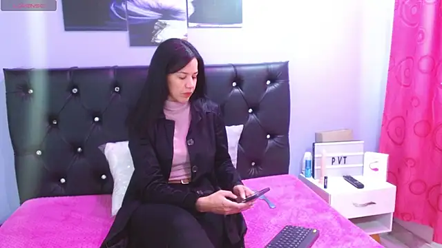Jazmin ny online show from 10-20-25, 01:55
