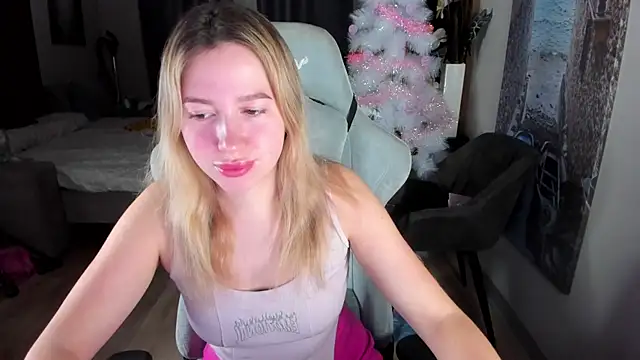 stefany and bettany online show from 01-12-26, 04:19