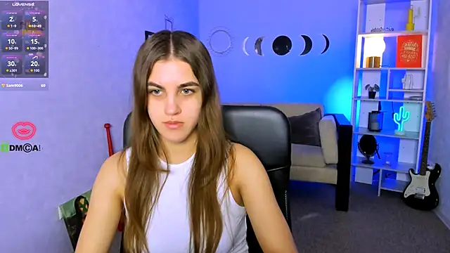 lina fox12 online show from 11-25-25, 01:33