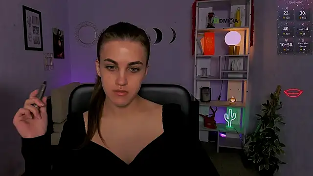 Snapshot of lina_fox12 chatting on 05-11-26, 12:28 lina fox12 online show from 05-11-26, 12:28
