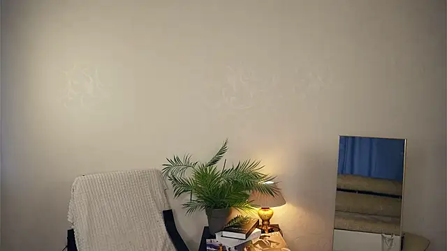 JanellHousen online show from 10-22-25, 05:29