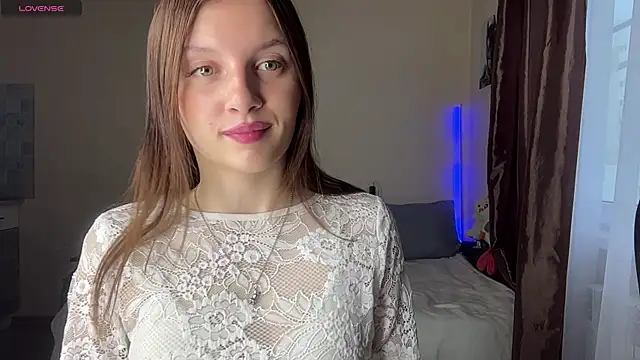 Snapshot of JanellHousen chatting on 07-12-26, 05:08 JanellHousen online show from 07-12-26, 05:08