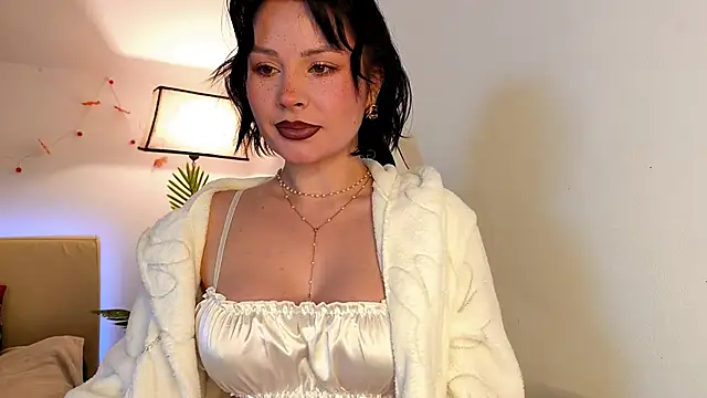 Me-Dea online show from 11-16-25, 07:13