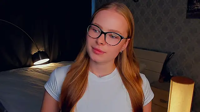 Snapshot of LibbyVenzeio chatting on 10-19-25, 07:22 LibbyVenzeio online show from 10-19-25, 07:22