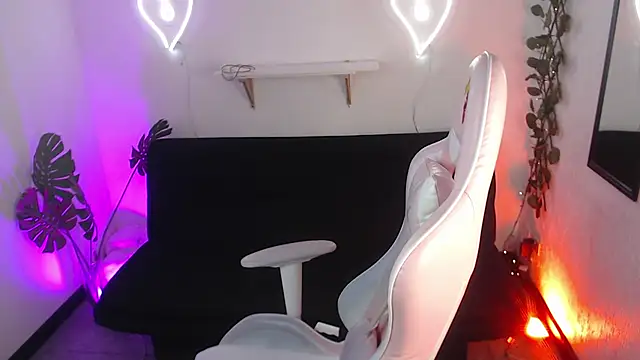 Lexy Storm 18 online show from 10-20-25, 08:31