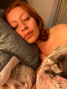 LucianaWainN online show from 10-10-25, 10:38