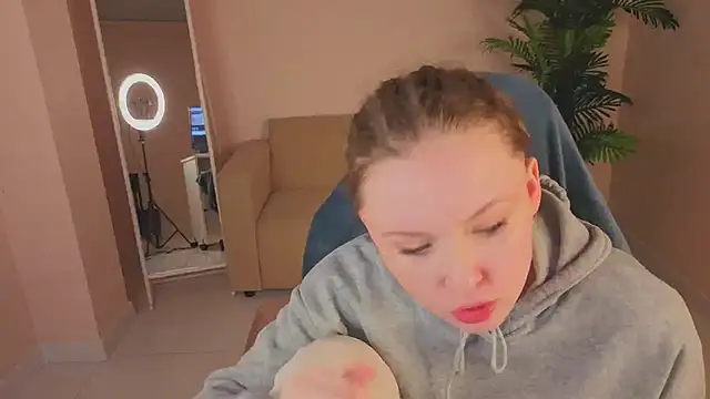 SirenaBlessing online show from 12-21-25, 09:11