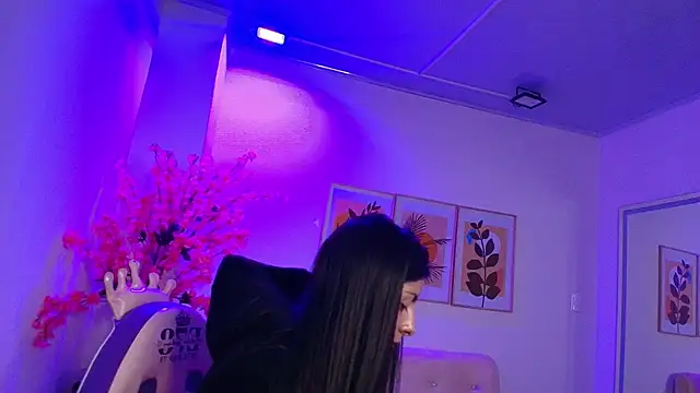 Gabriela milani online show from 10-24-25, 11:31