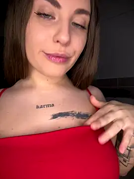 SelenaJenner online show from 01-06-26, 05:55