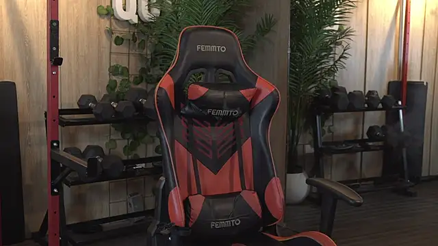 Roxy Vega online show from 10-03-25, 07:37