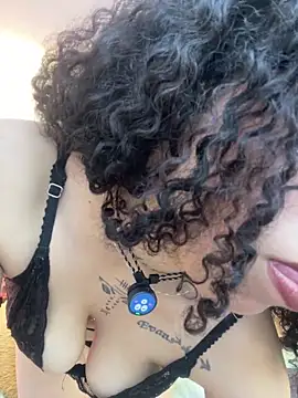 Annie roselle online show from 03-13-26, 04:12