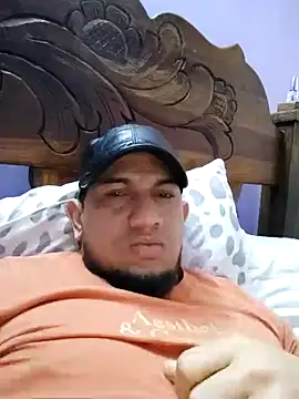 Snapshot of fayola20 chatting on 10-16-25, 09:56 fayola20 online show from 10-16-25, 09:56