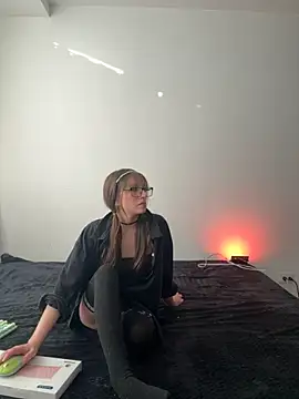 stiven 1  online show from 10-06-25, 09:48