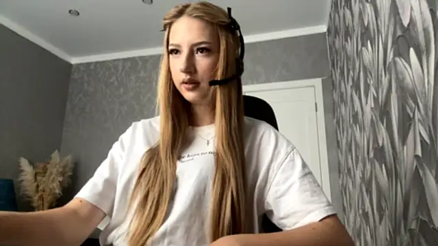 HollyCroker online show from 10-09-25, 07:20