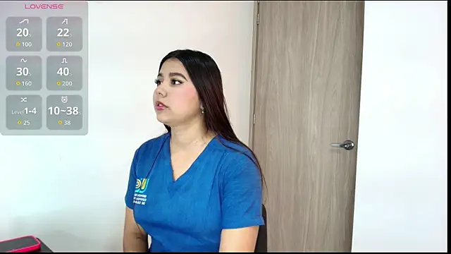 Snapshot of Samara_Smith04 chatting on 10-20-25, 11:55 Samara Smith04 online show from 10-20-25, 11:55