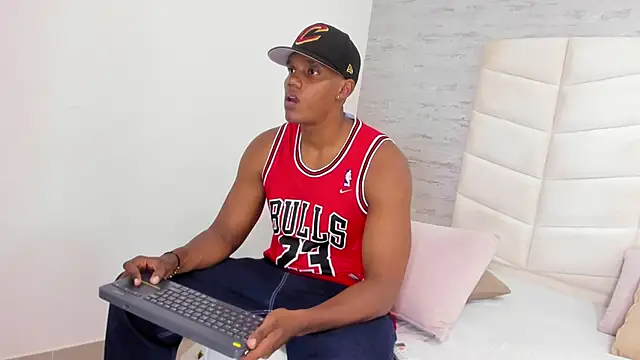 jax black online show from 10-21-25, 07:02