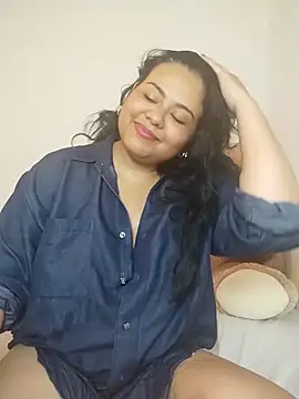 Tania cruz  online show from 10-24-25, 04:00