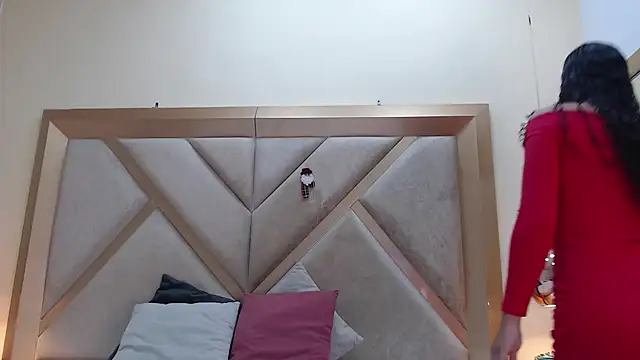 Megan Siner online show from 01-07-26, 12:32