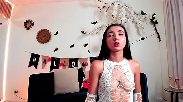 Snapshot of cloe_taylor__ chatting on 10-23-25, 03:38 cloe taylor online show from 10-23-25, 03:38