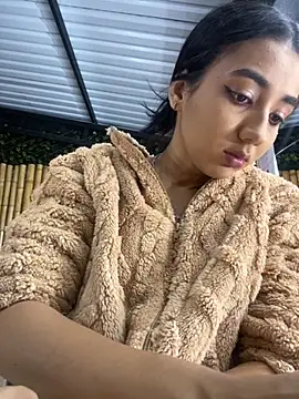 cloe taylor   online show from 11-01-25, 03:13