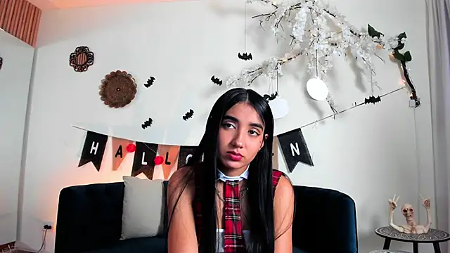 Snapshot of cloe_taylor__ chatting on 10-15-25, 03:05 cloe taylor online show from 10-15-25, 03:05