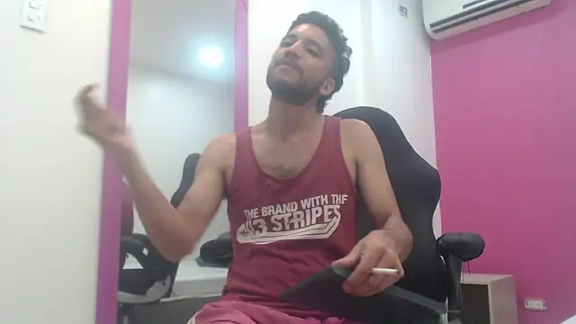 Juan FelipeX01 online show from 10-17-25, 03:32