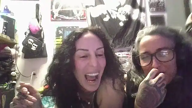 inkdhollow1 online show from 04-23-26, 04:41