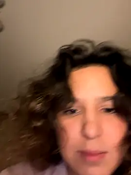 Snapshot of Luisaa_rosee chatting on 10-03-25, 12:14 Luisaa rosee online show from 10-03-25, 12:14