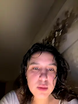 Snapshot of Luisaa_rosee chatting on 10-09-25, 04:51 Luisaa rosee online show from 10-09-25, 04:51