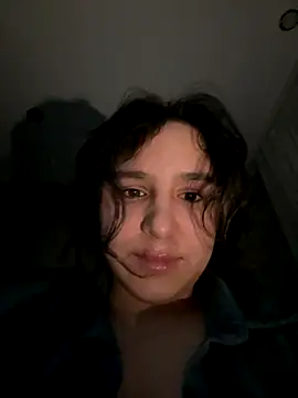 Snapshot of Luisaa_rosee chatting on 11-17-25, 12:47 Luisaa rosee online show from 11-17-25, 12:47