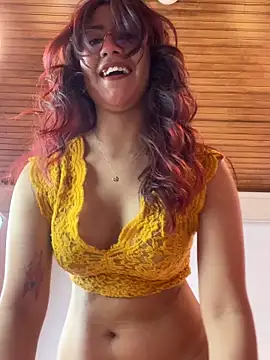 saramooon online show from 11-12-25, 01:04