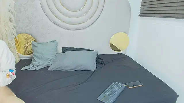 Scaarlett 22  online show from 01-13-26, 08:13