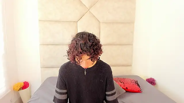 Scaarlett 22  online show from 10-03-25, 05:25