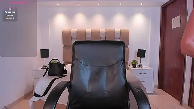 VenusCooper online show from 04-09-26, 07:31