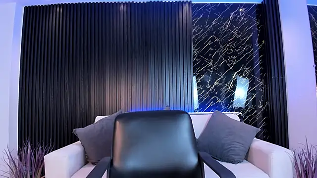 VenusCooper online show from 11-24-25, 06:52